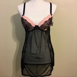 NWT Frederick’s of Hollywood Chemise Set